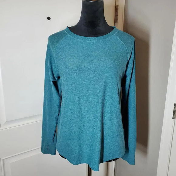 Runway Kids Youth Girls Long Sleeve Tee Workout Top w/ Thumbholes Sz XL/16 - Picture 2 of 15